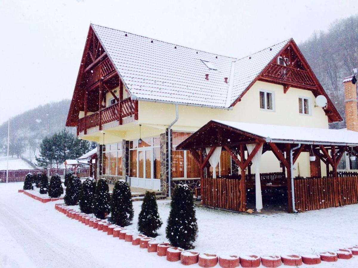 Olimpia Villa Tibod Extérieur photo
