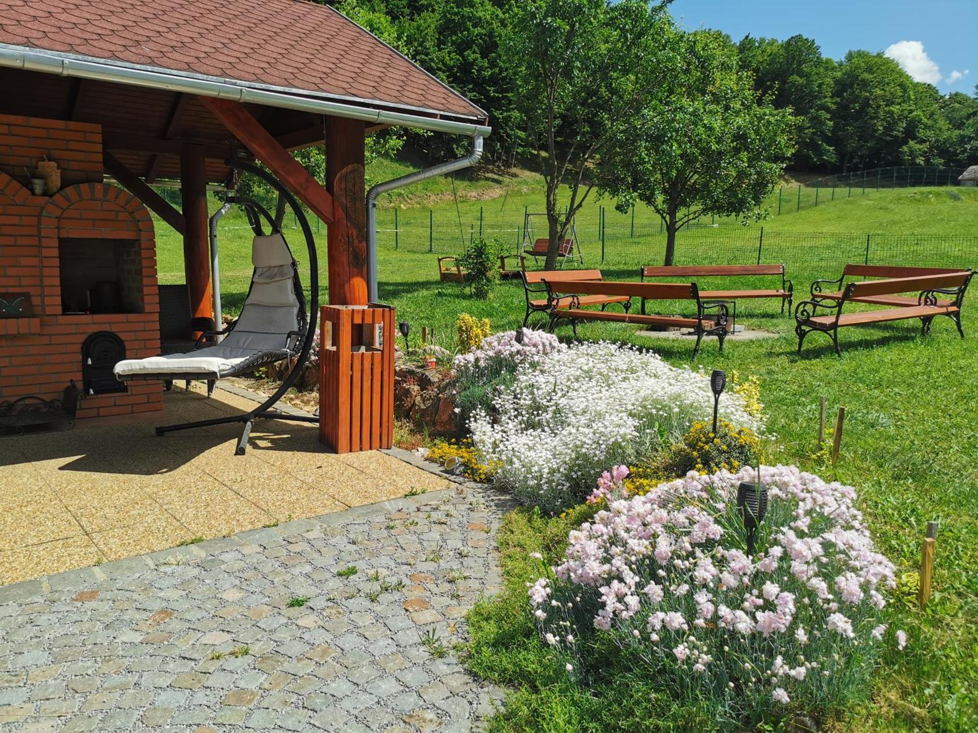 Olimpia Villa Tibod Extérieur photo